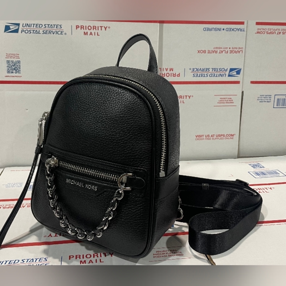 $258 Michael Kors Elliot XS Leather Convertible Messenger Backpack ( NWT ) - Picture 5 of 15